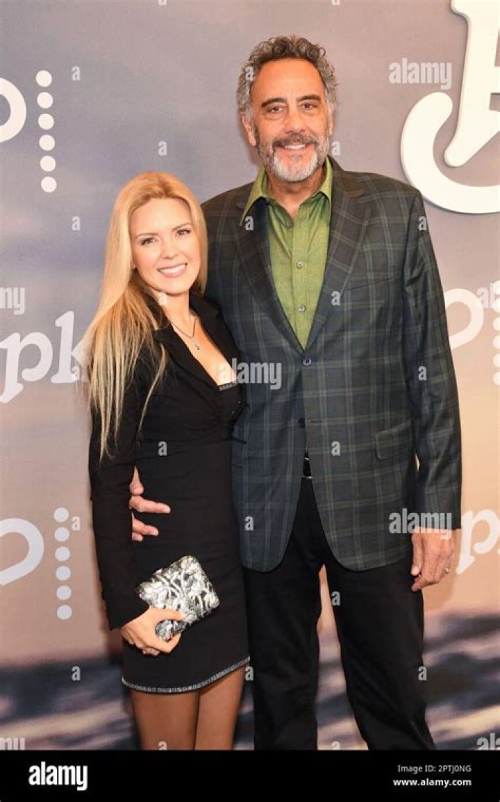 Brad Garrett Shares Great Chemistry with Wife IsaBeall Quella despite People Calling Them Out for Age Gap