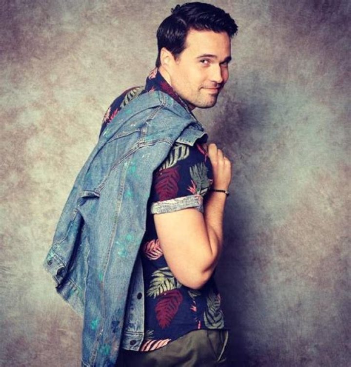 Brett Dalton Height