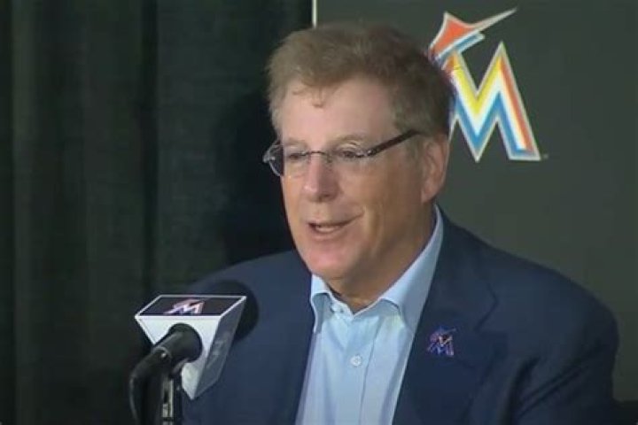 
Bruce Sherman Net Worth – CEO Of M4 Capital, See His House And Yacht
