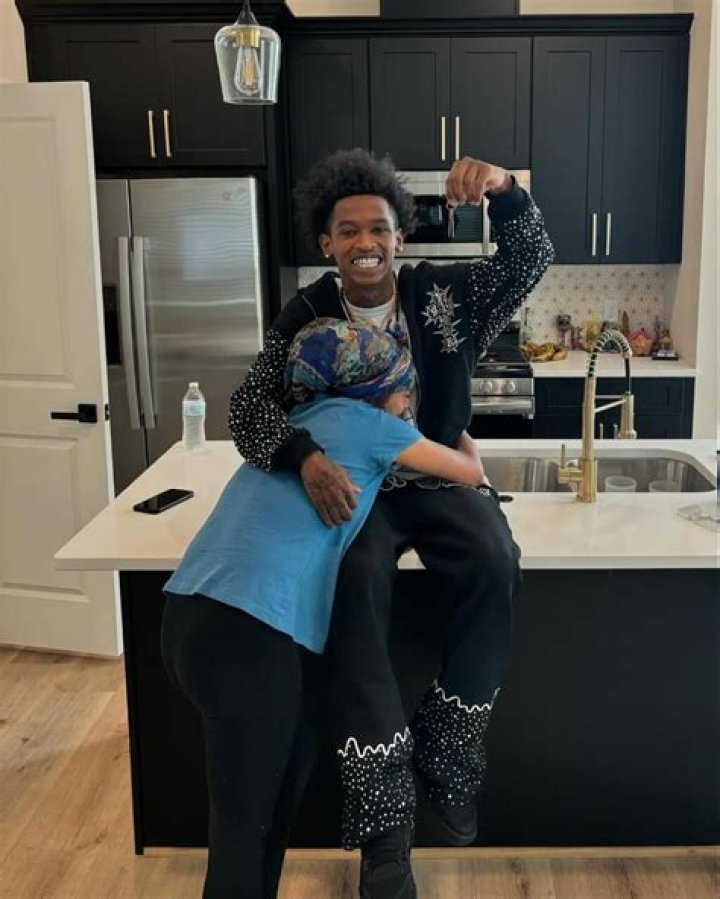 Caleb Brown Age, Height, Brother, Girlfriend, Net Worth