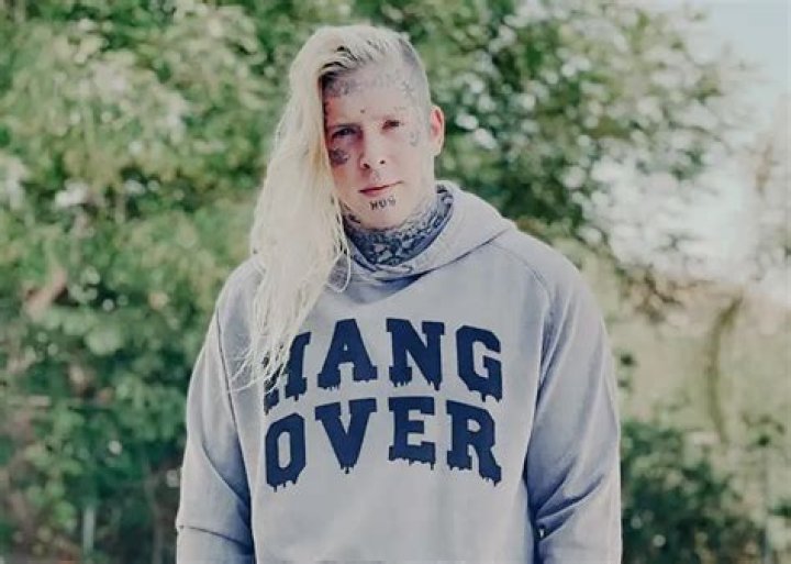 Canadian Rapper Tom MacDonald Purchased Eminem’s NFT to Drop a Viral Song ‘Dear Slim’