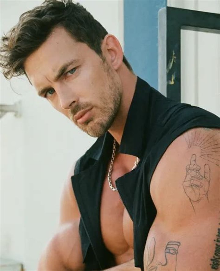 Christian Hogue Age, Height, Wife, Wiki, Tattoo, Brother