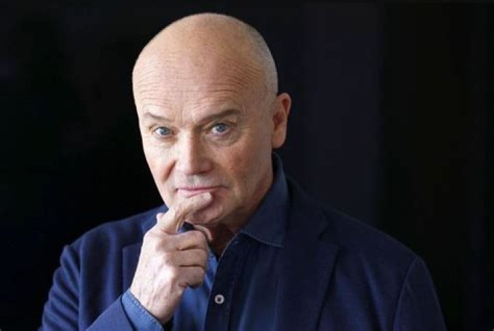 Creed Bratton Height