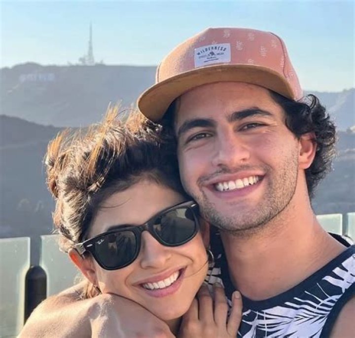 Enrique Arrizon Wiki, Height, Age, Girlfriend, Parents, Net Worth, Biography & Nationality