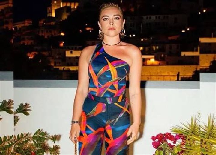 Florence Pugh’s Dad Taught Her How to Cook from an Early Age