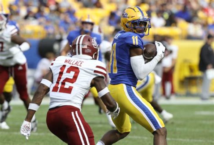 Former UMass CB Josh Wallace Transfers to Michigan