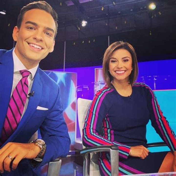 Gina Bullard KCTV5, Bio, Wiki, Age, Wedding, Brain Tumor, Salary, and Net Worth