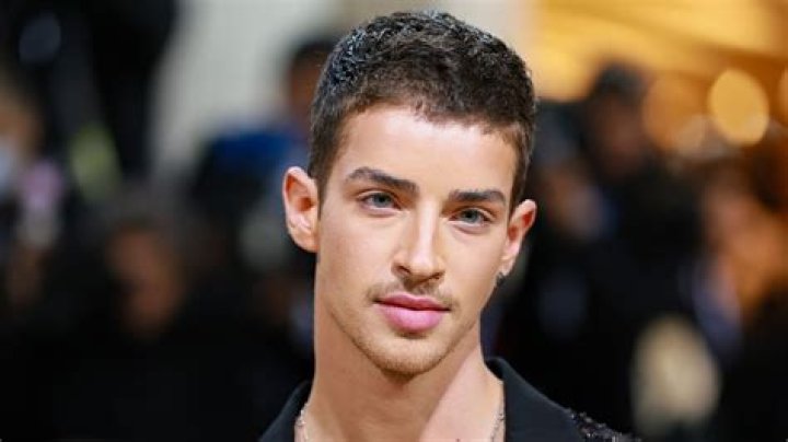 Is Elite star Manu Rios Gay? Girlfriend Rumors Surround Kylie Jenner and Martina Cardidi