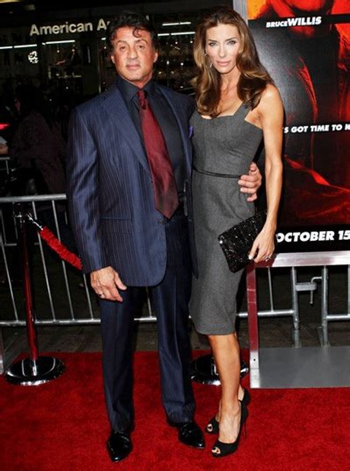 Jennifer Flavin Height