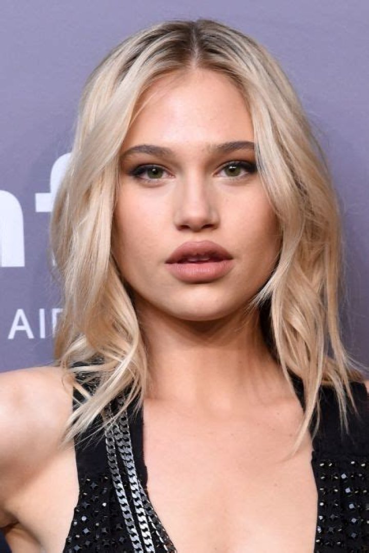 Kian Lawley & His Dating Affairs! Girlfriend List, Gay Talks & Status Now