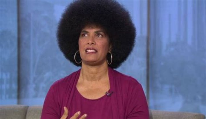 Lili Bernard: Wiki – Age, Family, Latest News, Biography, Husband, Profession, Children & More