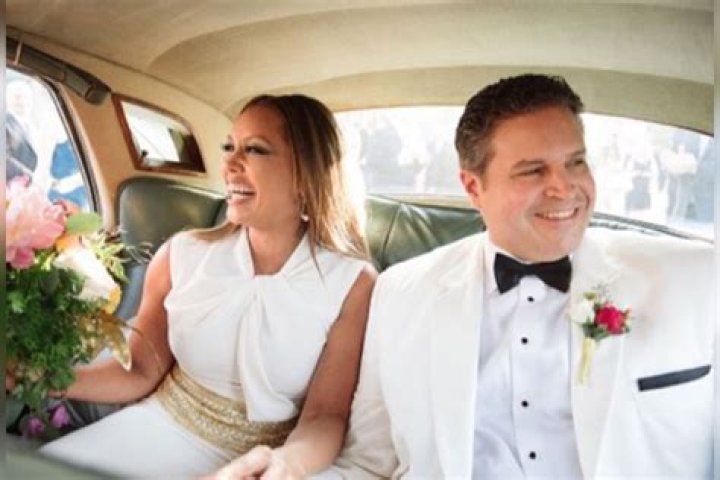 Love Life Of Vanessa Williams And Jim Skrip, A Retired Accountant