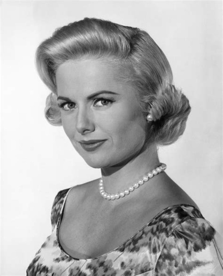 Martha Hyer