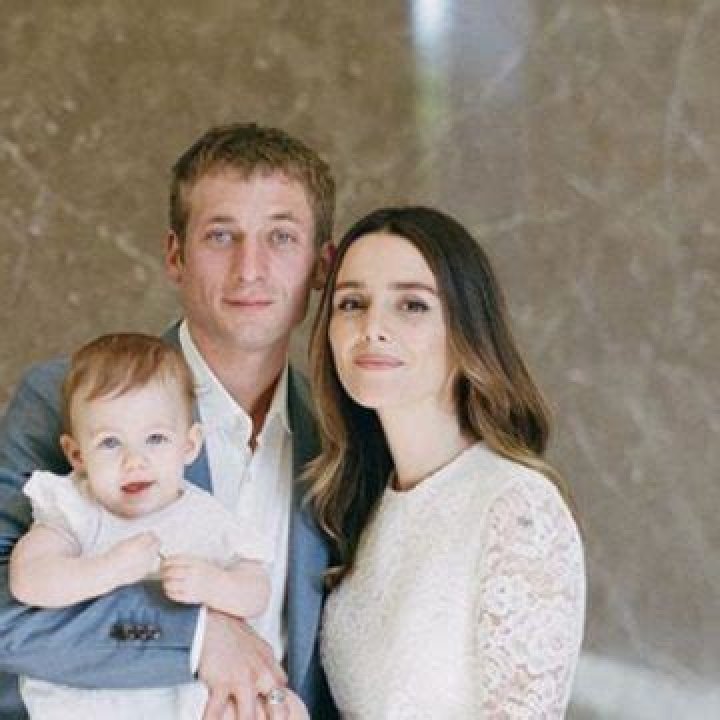 Meet Ezer Billie White – Photos Of Addison Timlin’s Daughter With Husband Jeremy Allen White