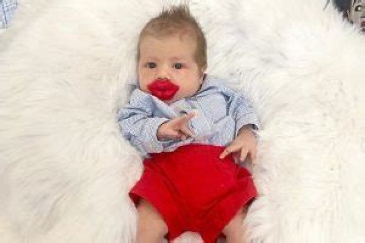 
Meet Flynn Timothy Stocklin- Colleen Ballinger’s Baby Boy With Husband Erik Stocklin
