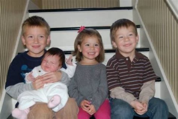 
Meet Rowan Counsell – Photos Of Craig Counsell’s Daughter With Michelle Counsell
