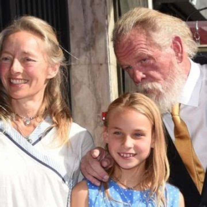 
Meet Sophie Lane Nolte – Photos of Nick Nolte’s Daughter with Wife Clytie Lane
