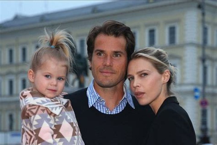 Meet Valentina Haas – Photos Of Tommy Haas’ Daughter With Wife Sara Foster