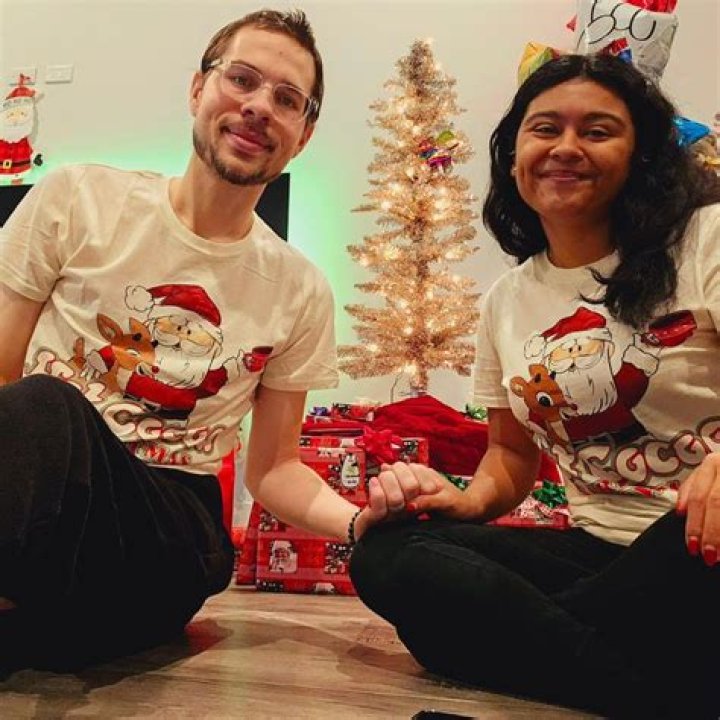 Nick Ackerman Wikipedia Age Wife And Net Worth