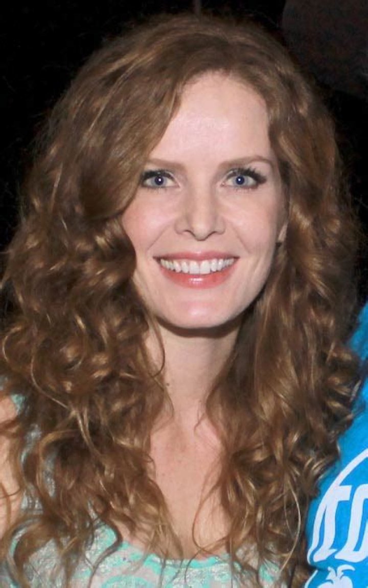 Rebecca Mader Height