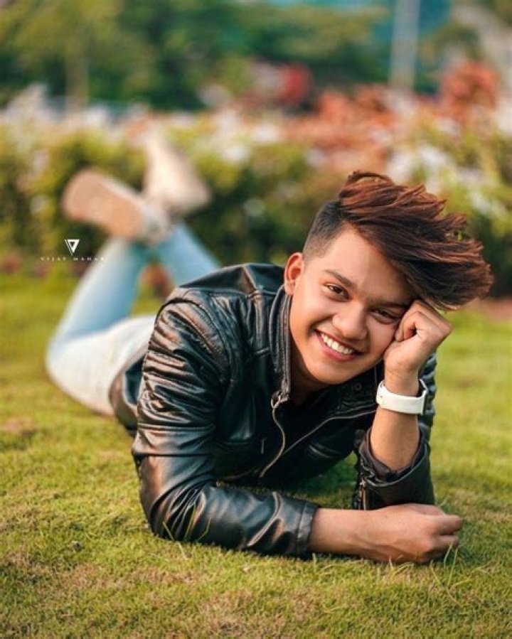 Riyaz Aly Phone Number, WhatsApp Number, Mobile Number +91-966-X