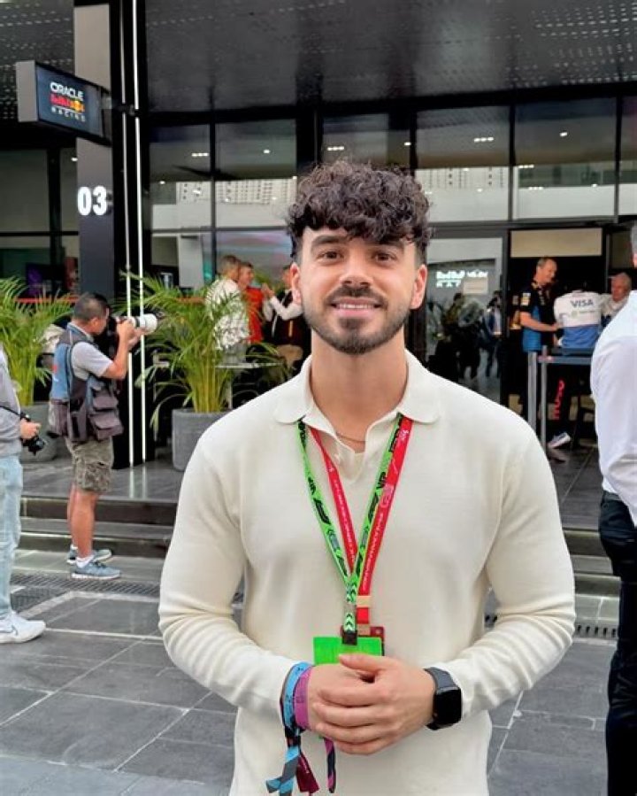 Saif Shawaf Religion: Is He Muslim? Ethnicity And Origin