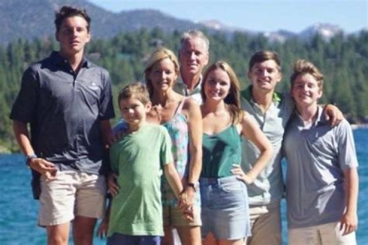 
See How All Of Tom Glavine’s Children Are Growing Up, Father Of Five
