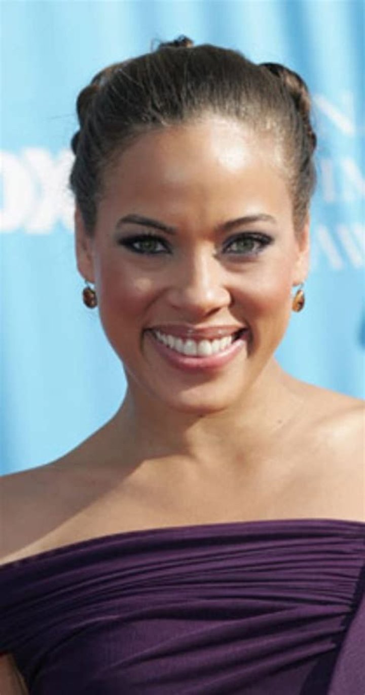 Tawny Cypress IMDb, Bio, Wiki, Age, Height, Husband, Heroes, and Net Worth