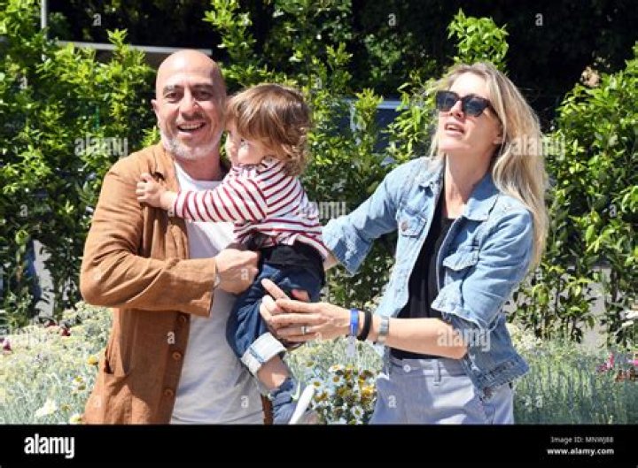 Theodora Bugel Biografia Wikipedia: Roberto Ciufoli Wife Age