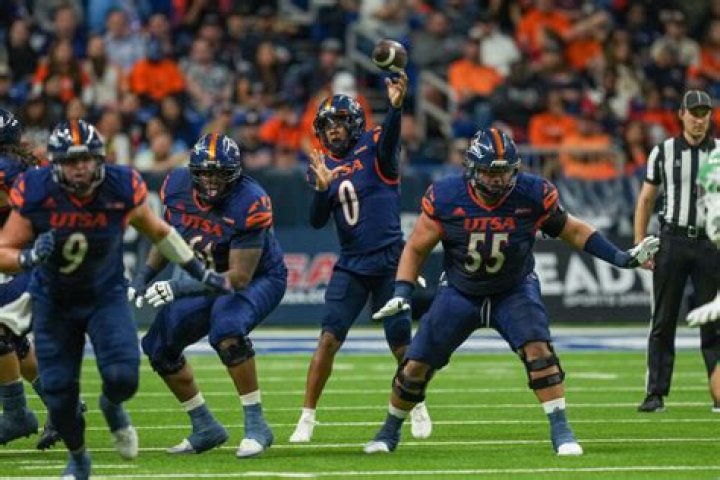UTSA Roadrunners Top 10 Returning Players in 2023 Include Frank Harris, Trey Moore