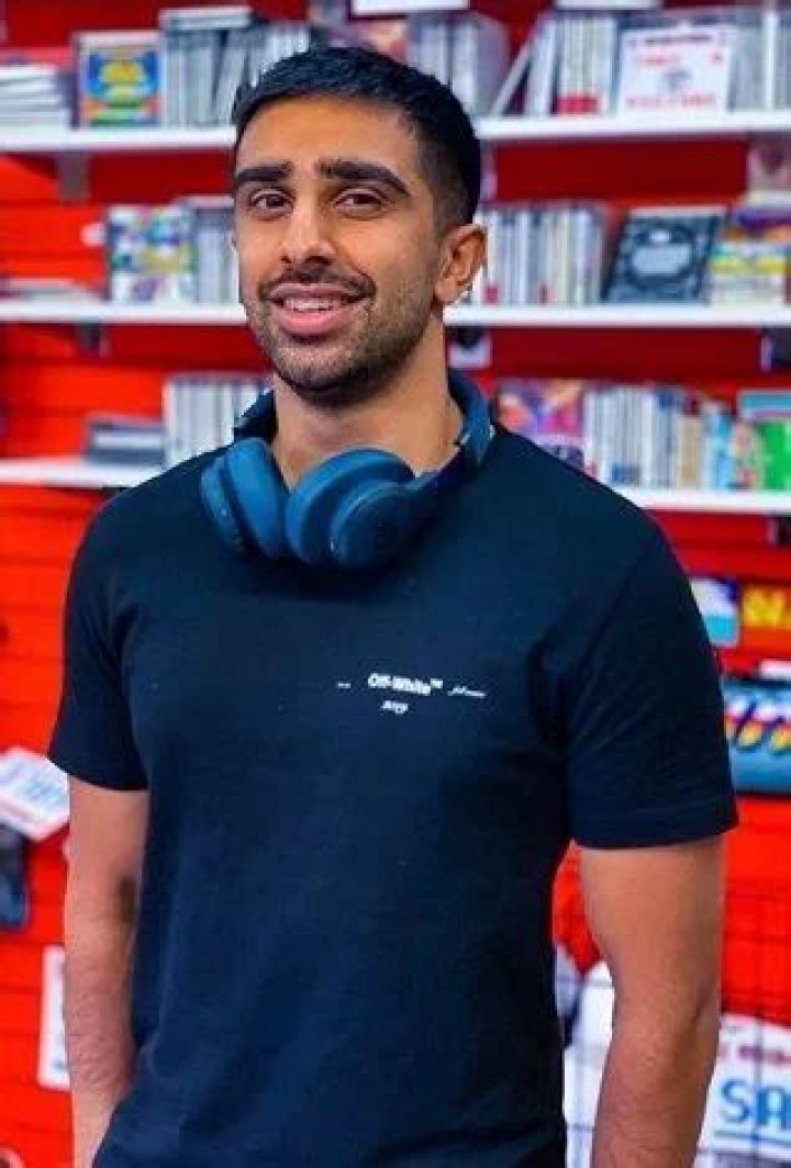 Vikkstar123 (Vikram Barn) Height, Weight, Age, Girlfriend, Biography & Family