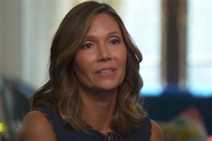 
What Does Dan Gilbert’s Wife Jennifer Gilbert Do? Was Ranked Among 100 Most Influential Women
