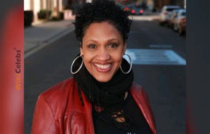 wiki/bio, net worth, kids, career.