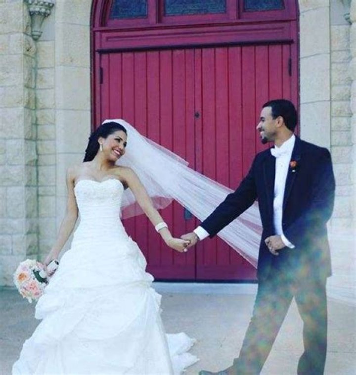 Young Journalist Stephanie Ramos: Married With Family - A Perfect Husband